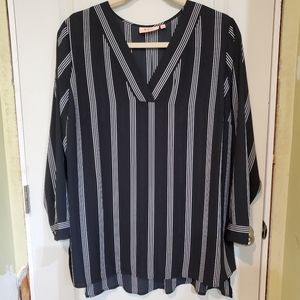 NWT Evri Black And White Blouse